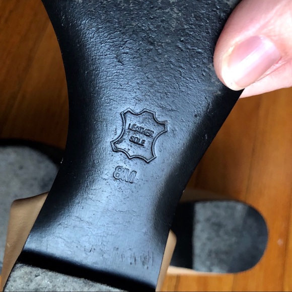 Tory Burch tan and black flats - Picture 7 of 10